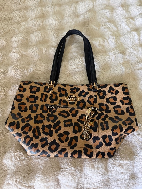 Coach Handbags - Coach purse